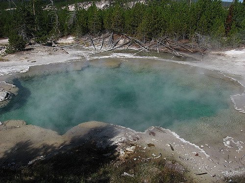 emerald pool. norris basin