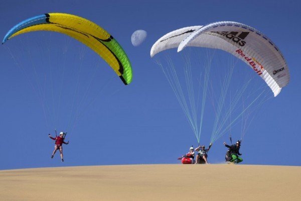 kayaking-and-paragliding-the-sand-dunes (1)